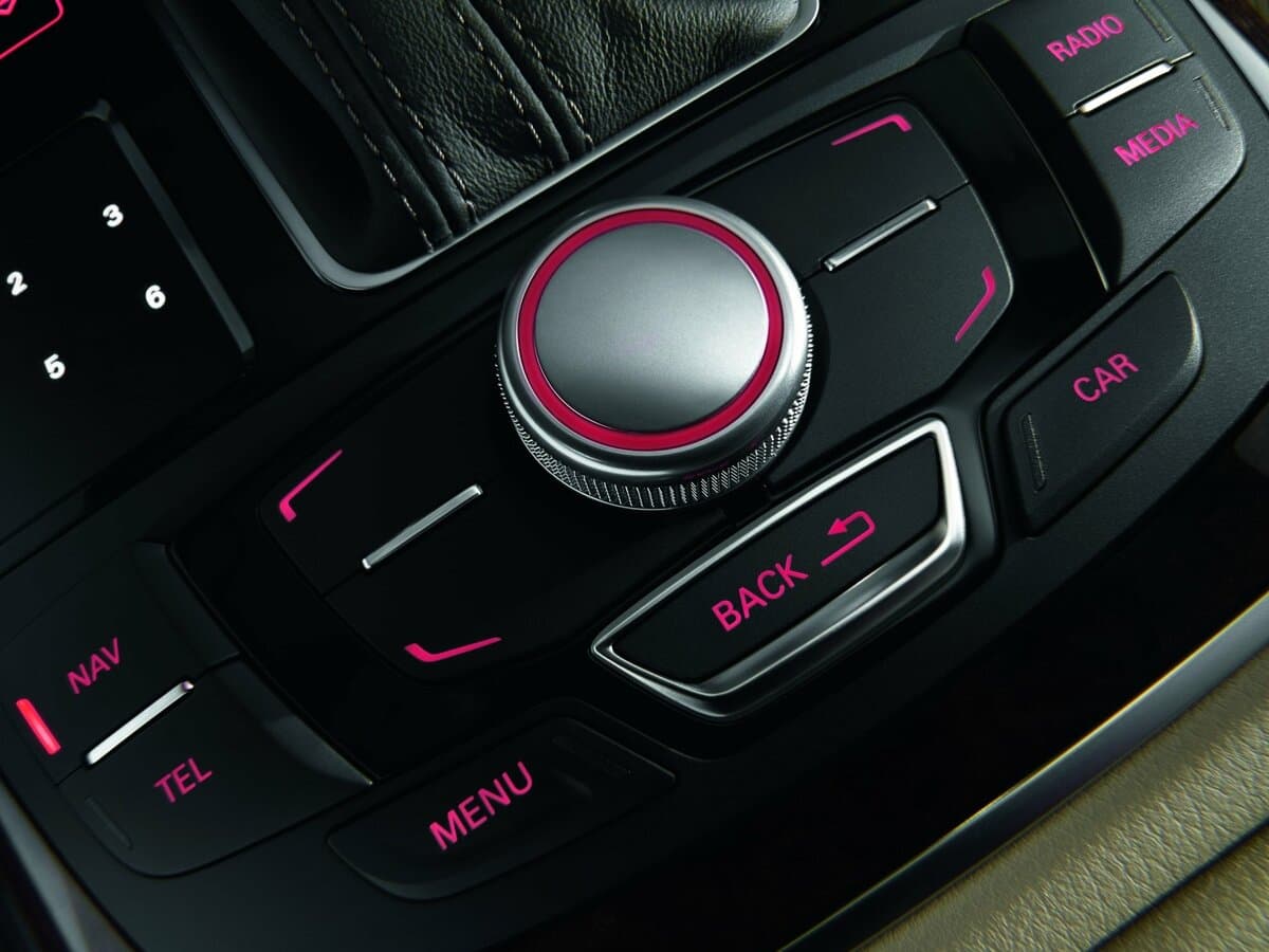 Audi A7 I (4G) — Salon, öndən