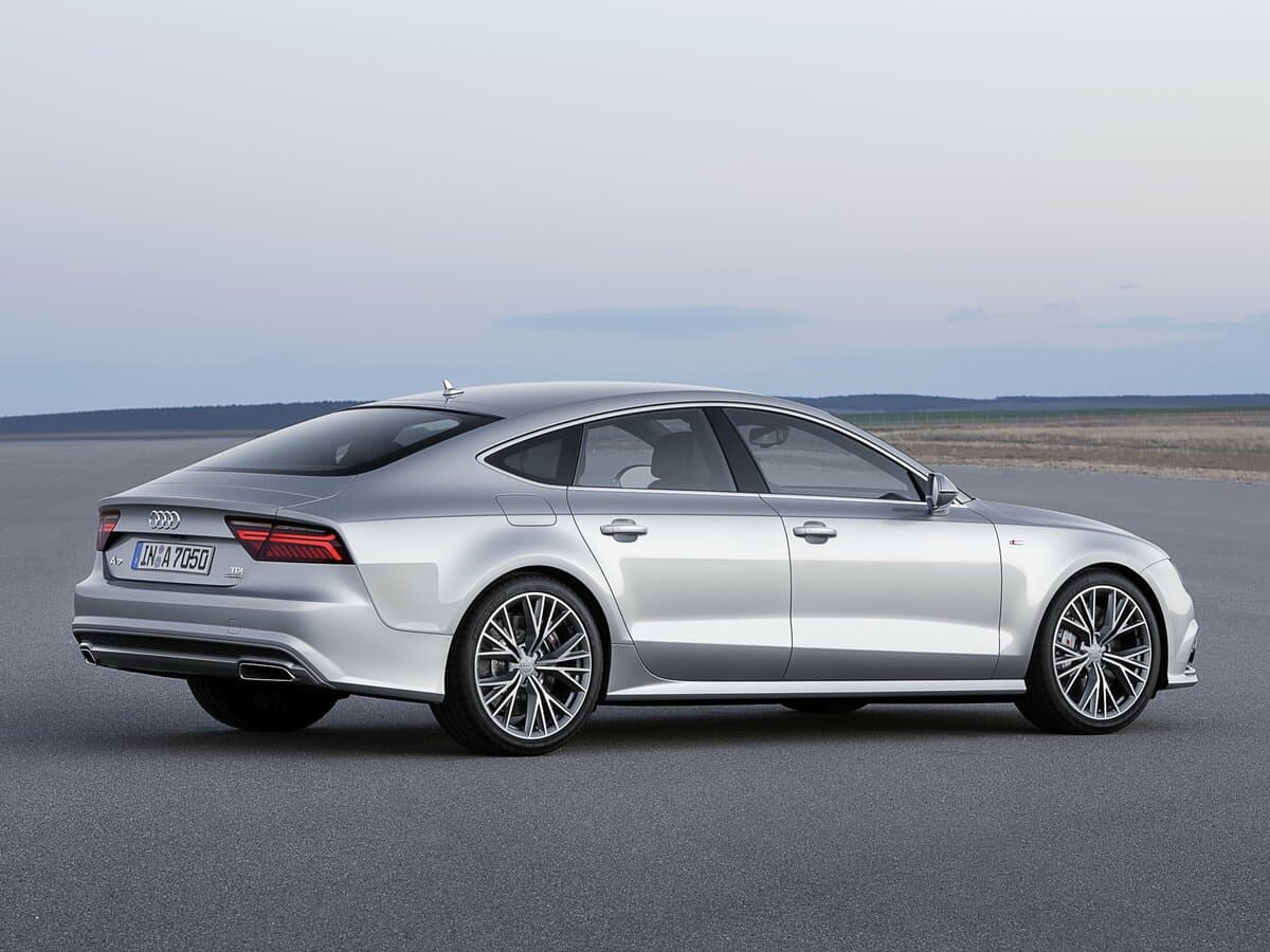 Audi A7 I (4G) Restayling — 3/4 arxadan