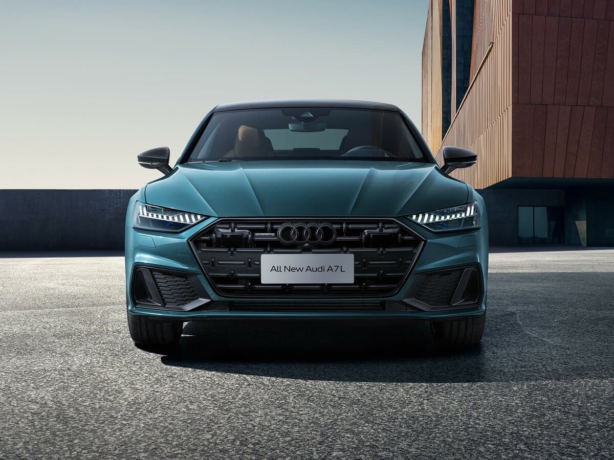 Audi A7 II (4K) — Öndən