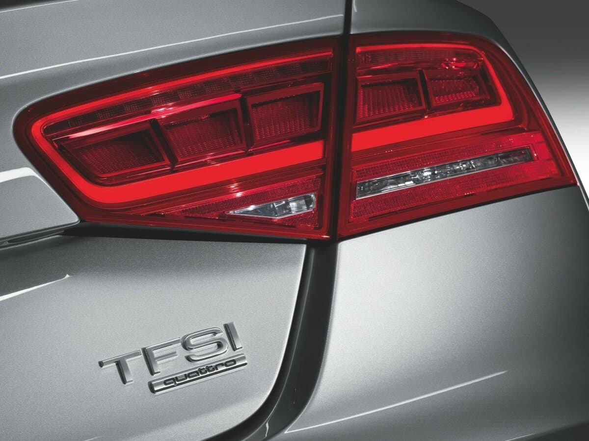 Audi A8 III (D4) — Detal