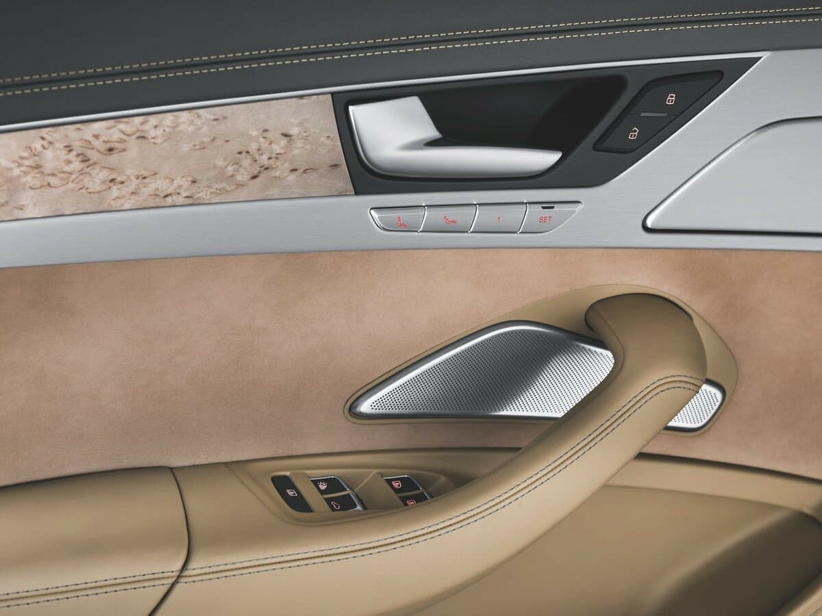 Audi A8 III (D4) — Qapı