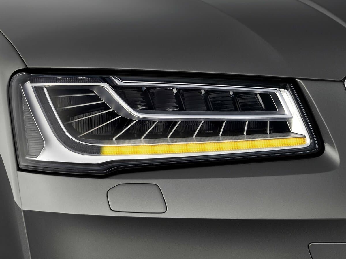 Audi A8 III (D4) Restayling — Fara