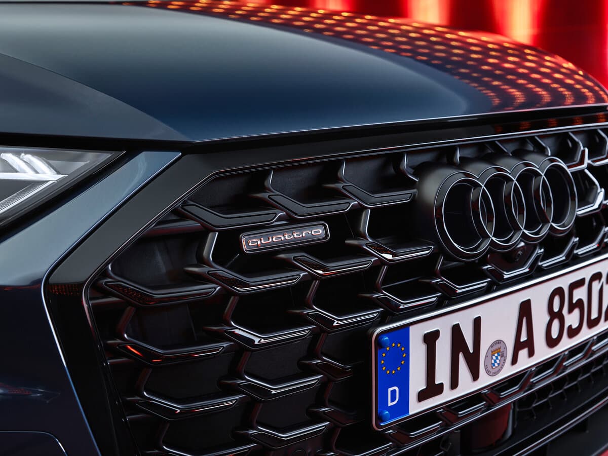 Audi A8 IV (D5) Restayling — Salon, arxadan