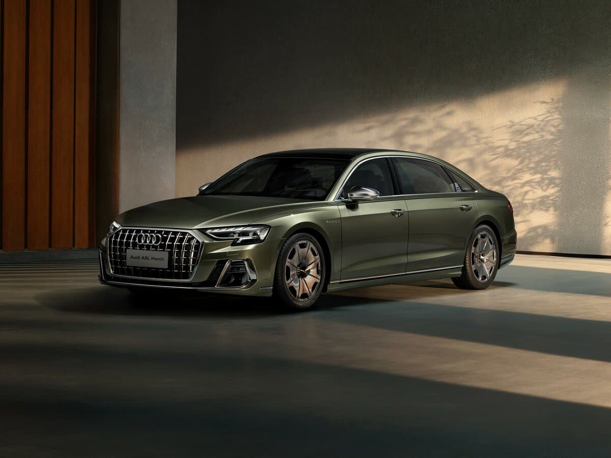 Audi A8 IV (D5) Restayling — Əsas şəkil