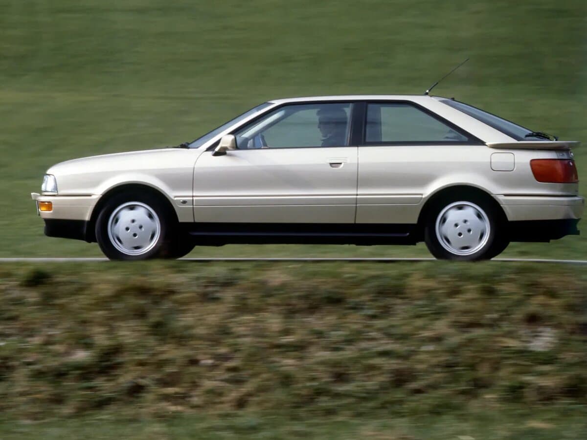 Audi Coupe II (B3) — Yandan