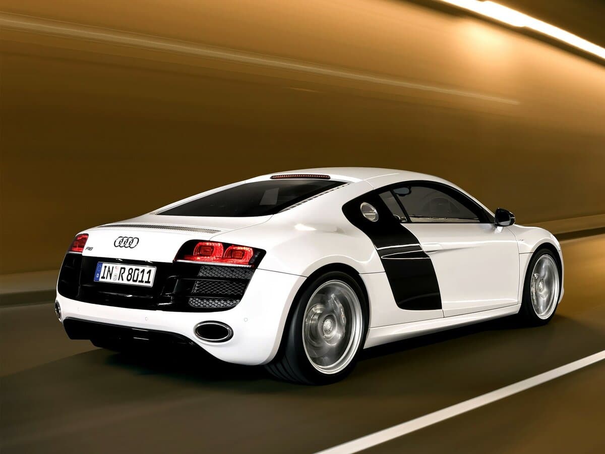 Audi R8 I (Typ 42) — 3/4 arxadan