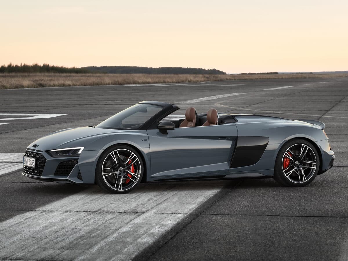 Audi R8 II (4S) Restayling — Yandan