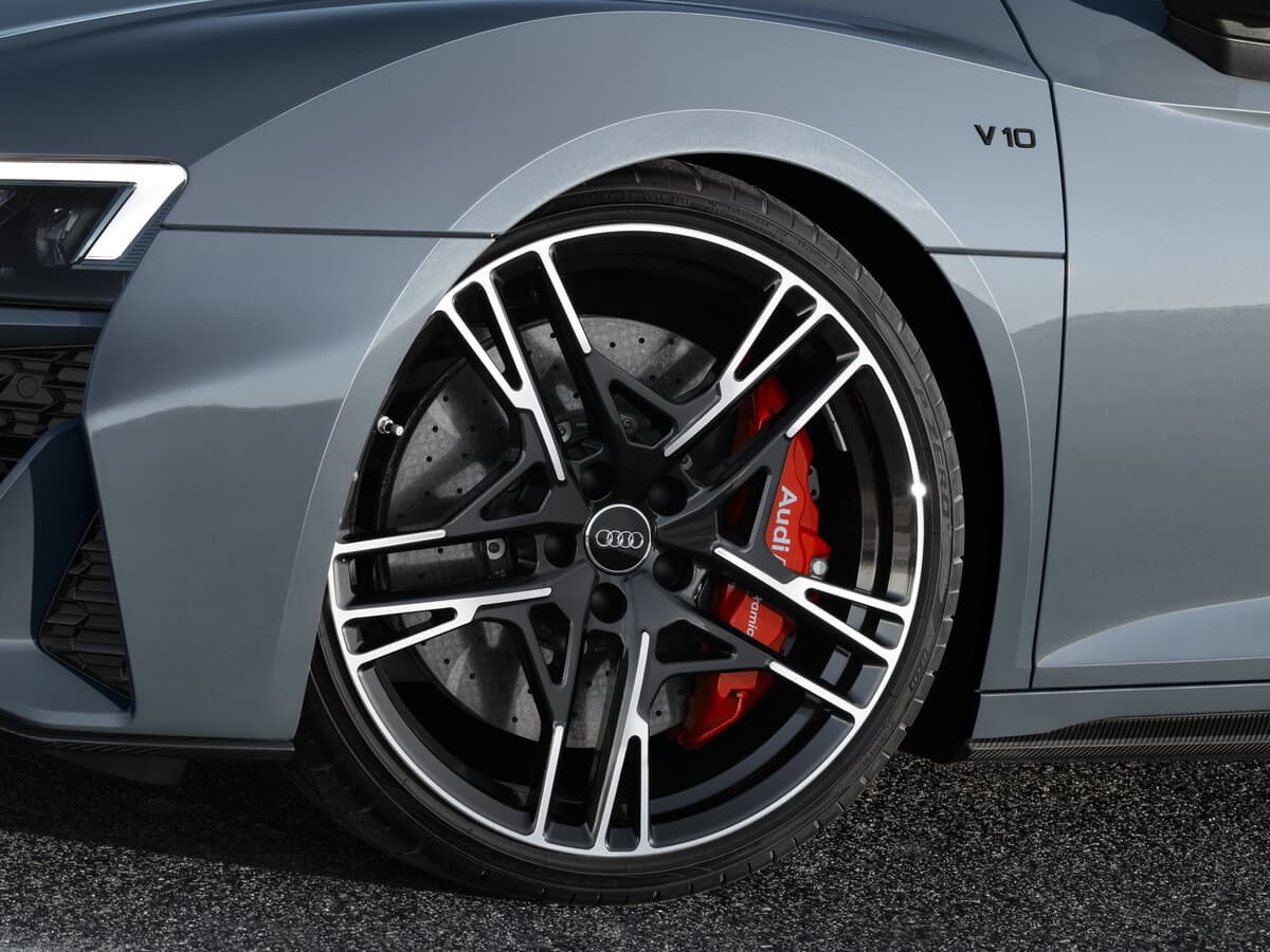 Audi R8 II (4S) Restayling — Təkər