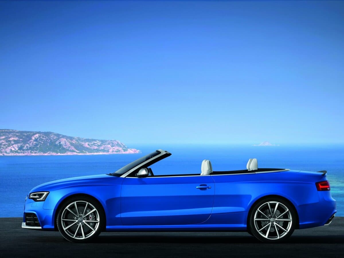 Audi RS 5 I (8T) Restayling — Yandan