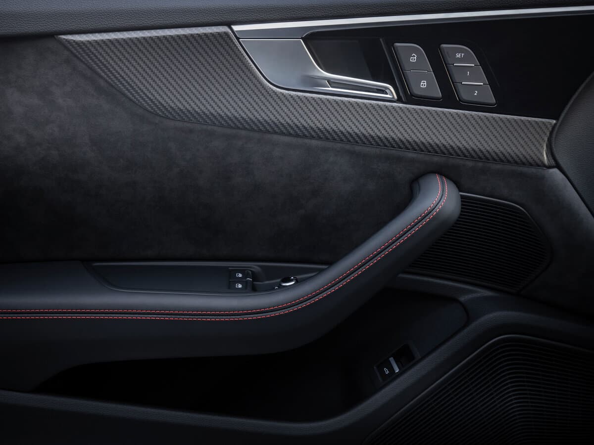Audi RS 5 II (F5) Restayling — Qapı