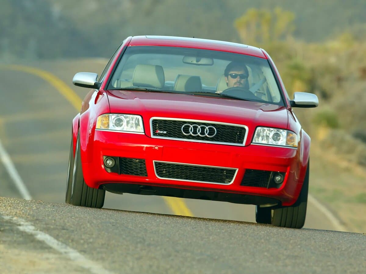 Audi RS 6 I (C5) — Öndən
