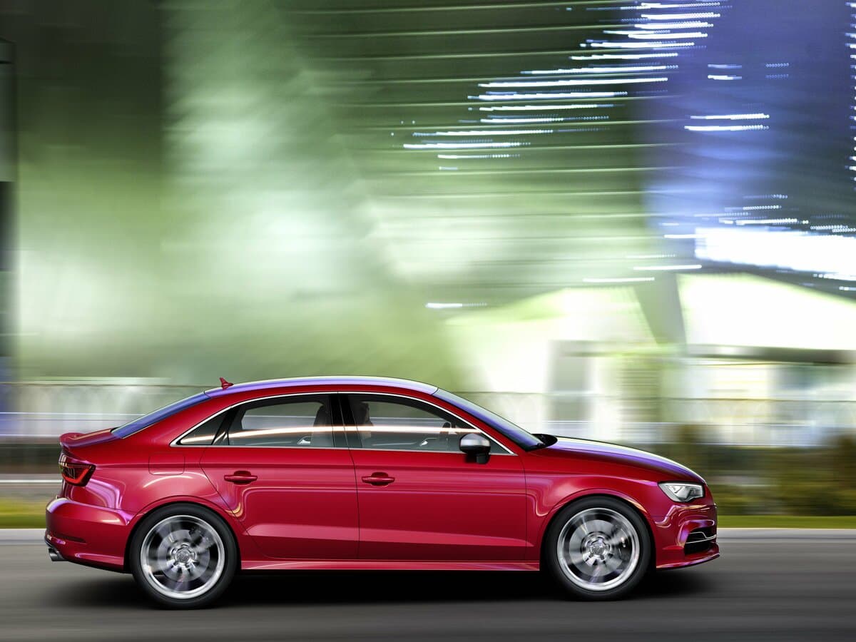 Audi S3 III (8V) — Yandan