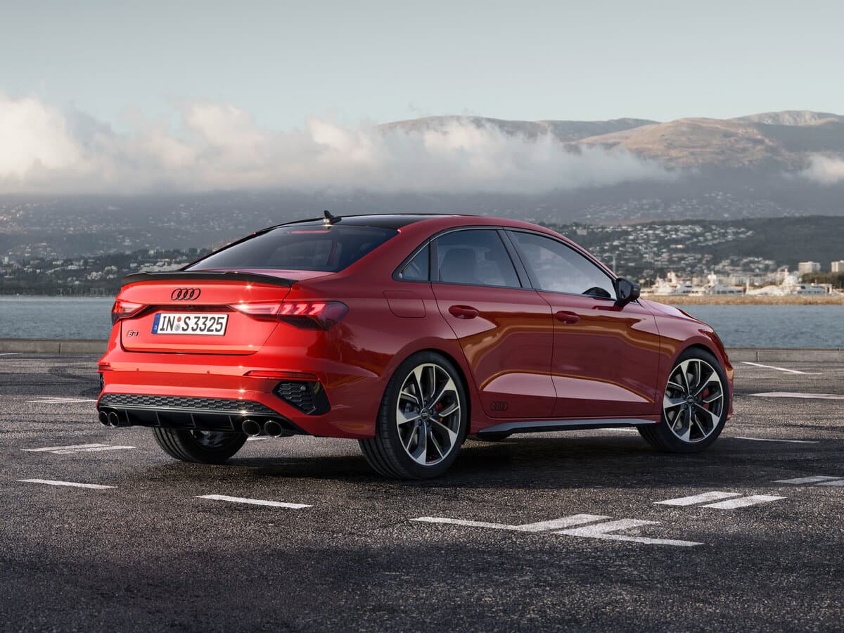 Audi S3 IV (8Y) — 3/4 arxadan