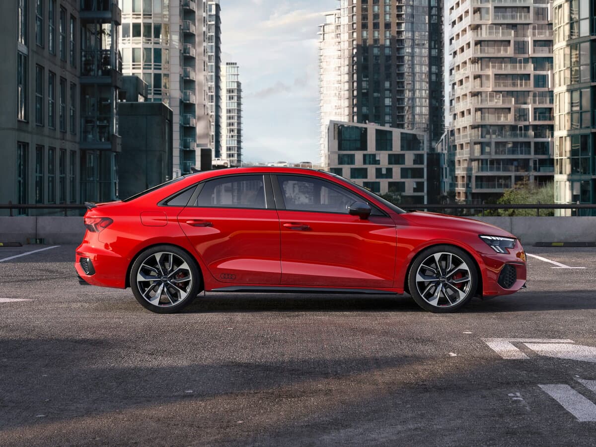 Audi S3 IV (8Y) — Yandan