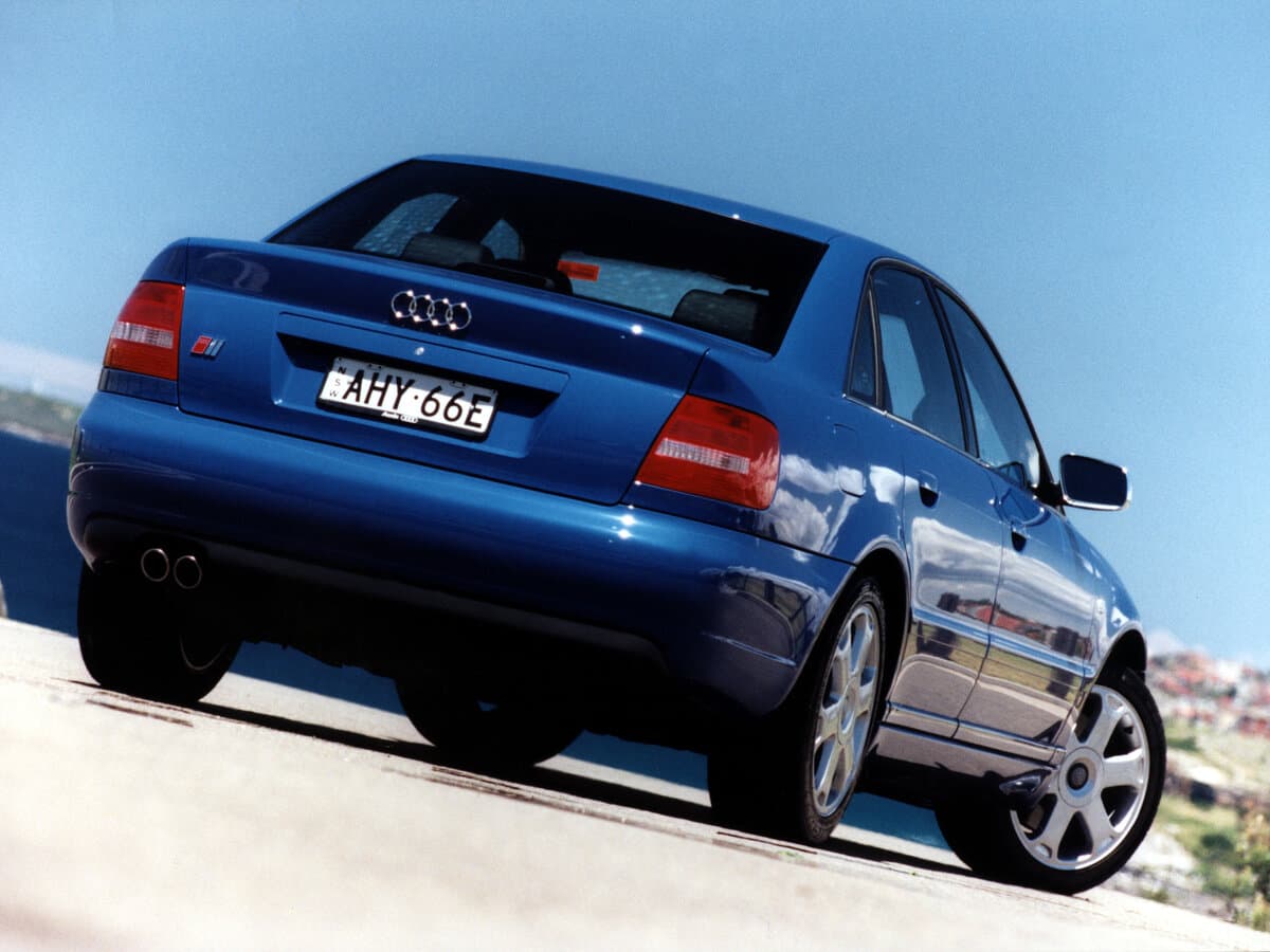 Audi S4 I (B5) — Arxadan