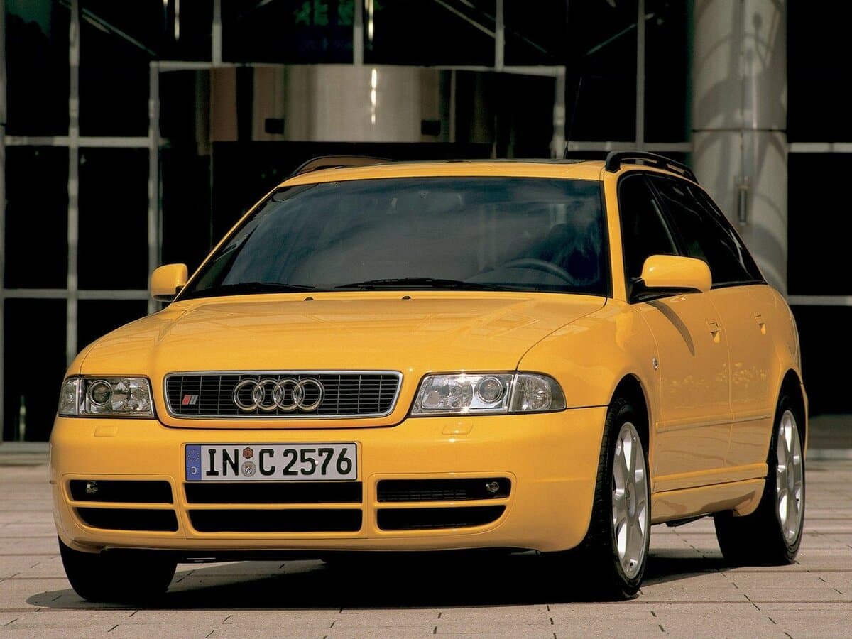 Audi S4 I (B5) — Öndən