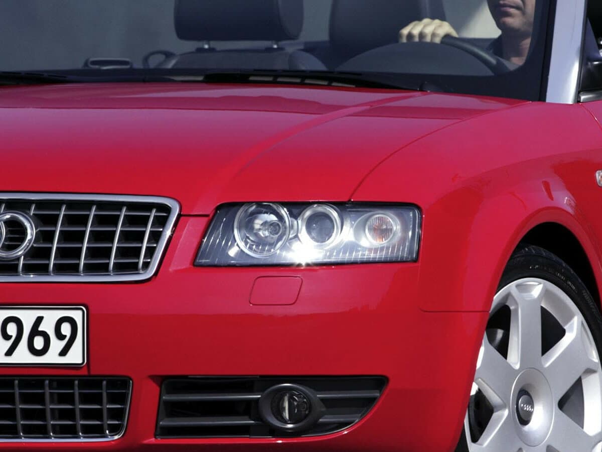 Audi S4 II (B6) — Fara