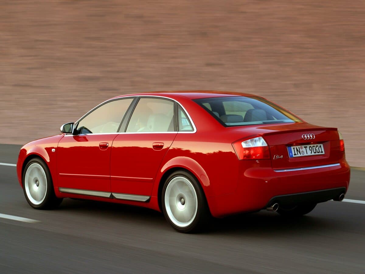 Audi S4 II (B6) — 3/4 arxadan