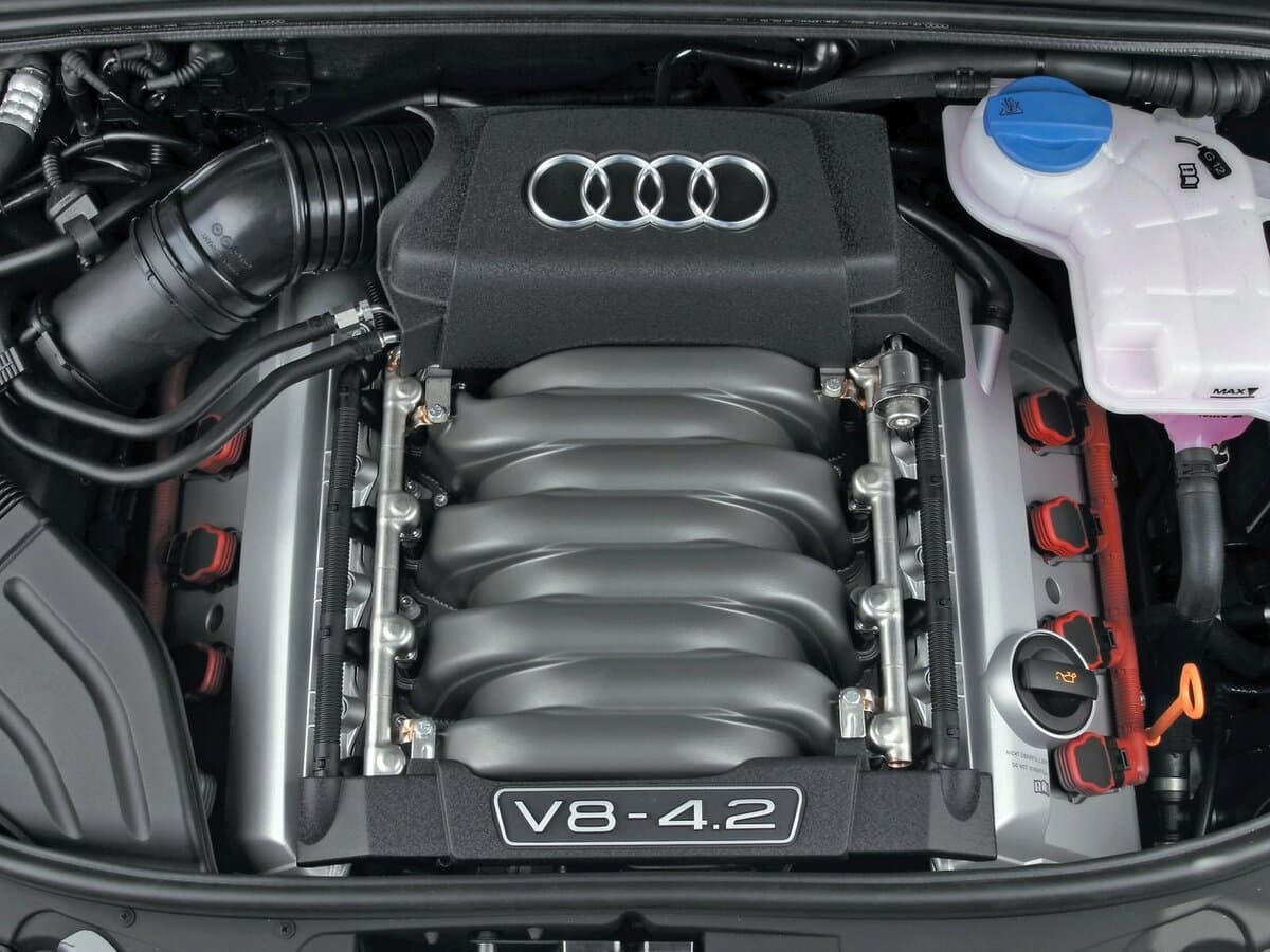 Audi S4 III (B7) — Salon, arxadan