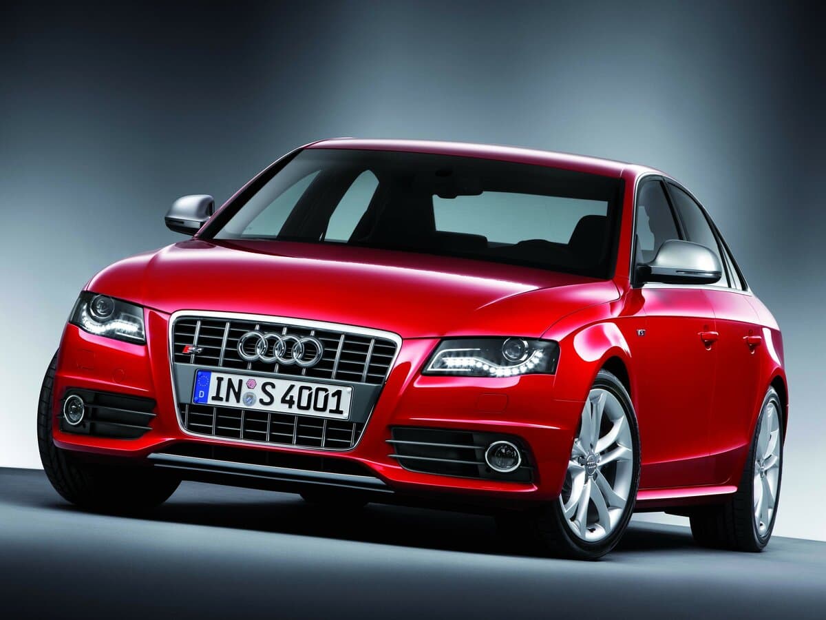 Audi S4 IV (B8) — Öndən