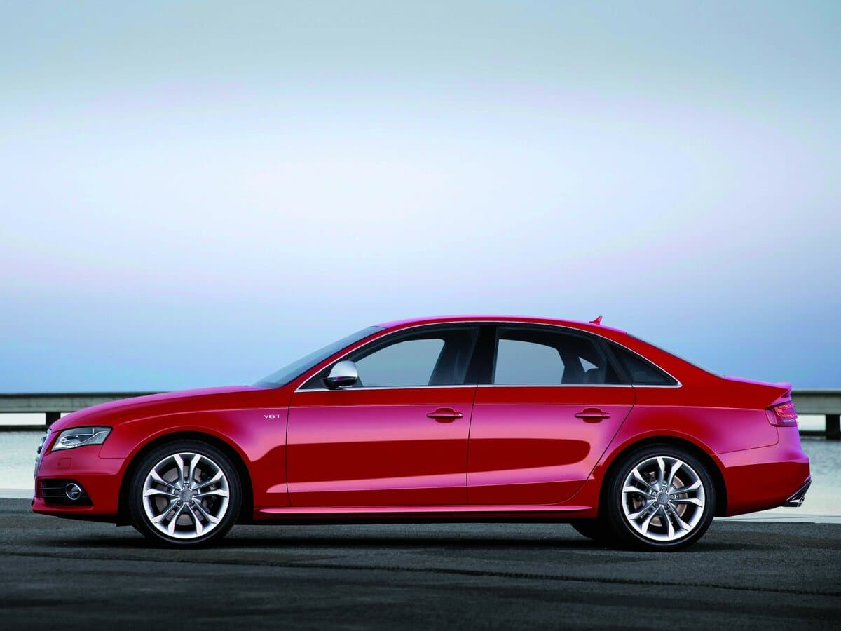 Audi S4 IV (B8) — Yandan