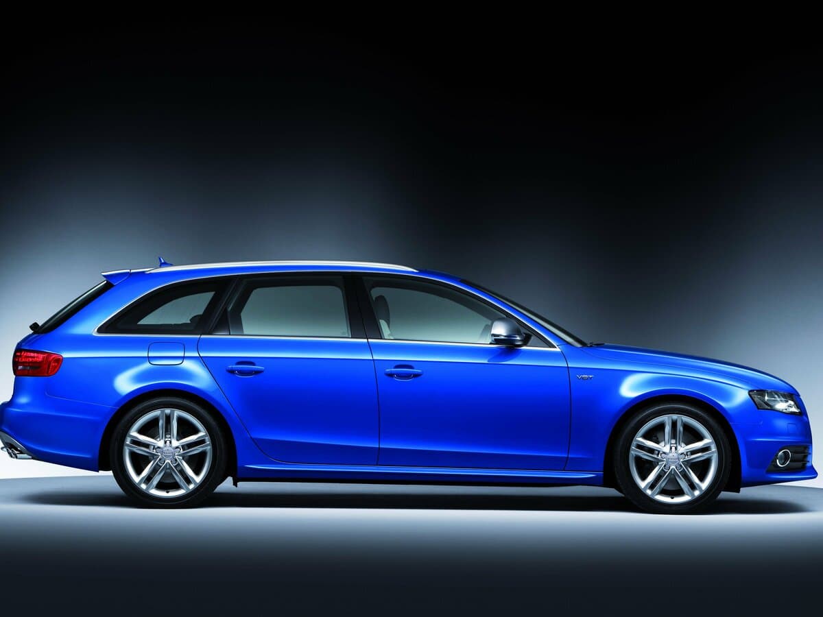 Audi S4 IV (B8) — Yandan