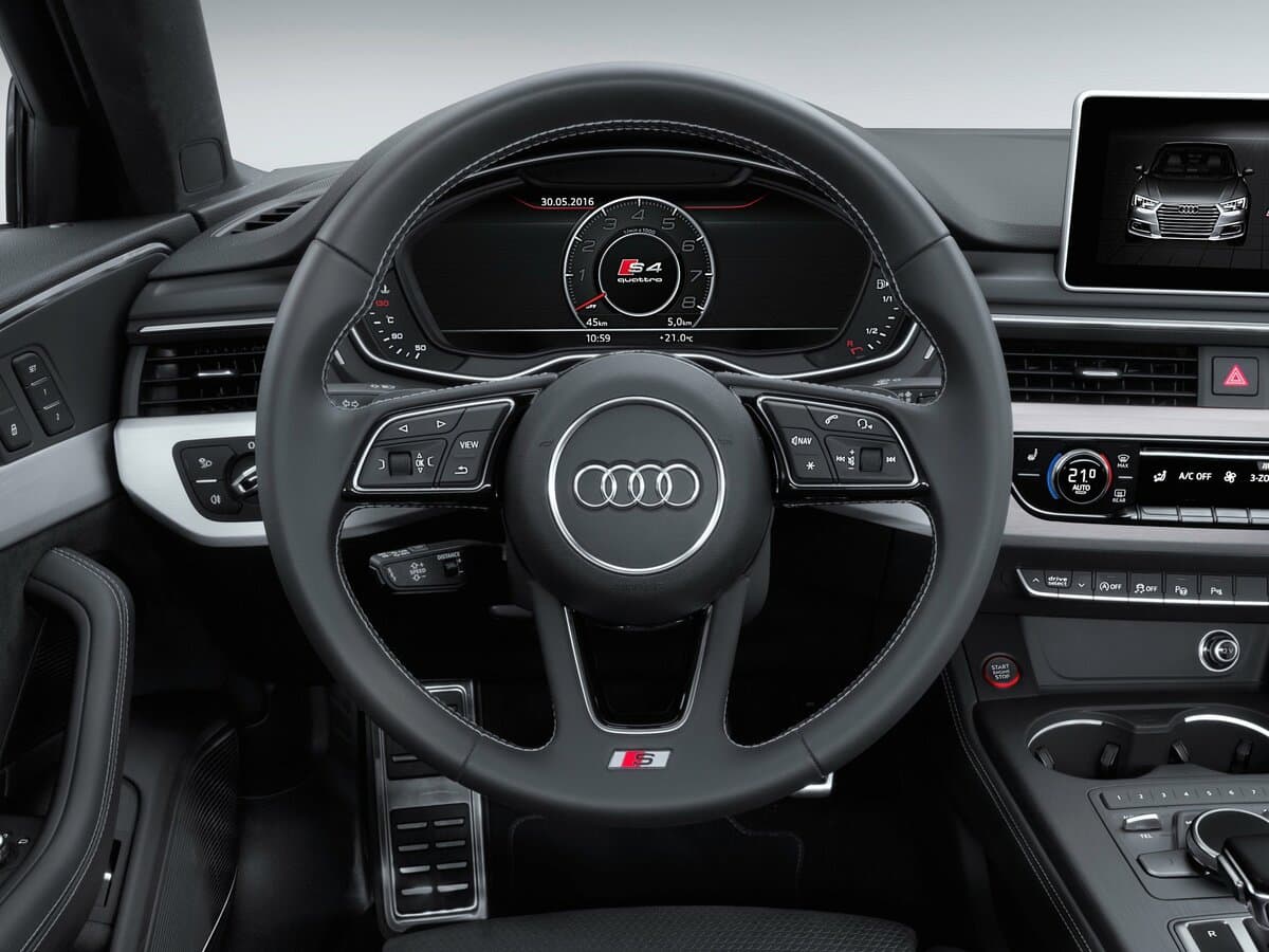 Audi S4 V (B9) — Sükan