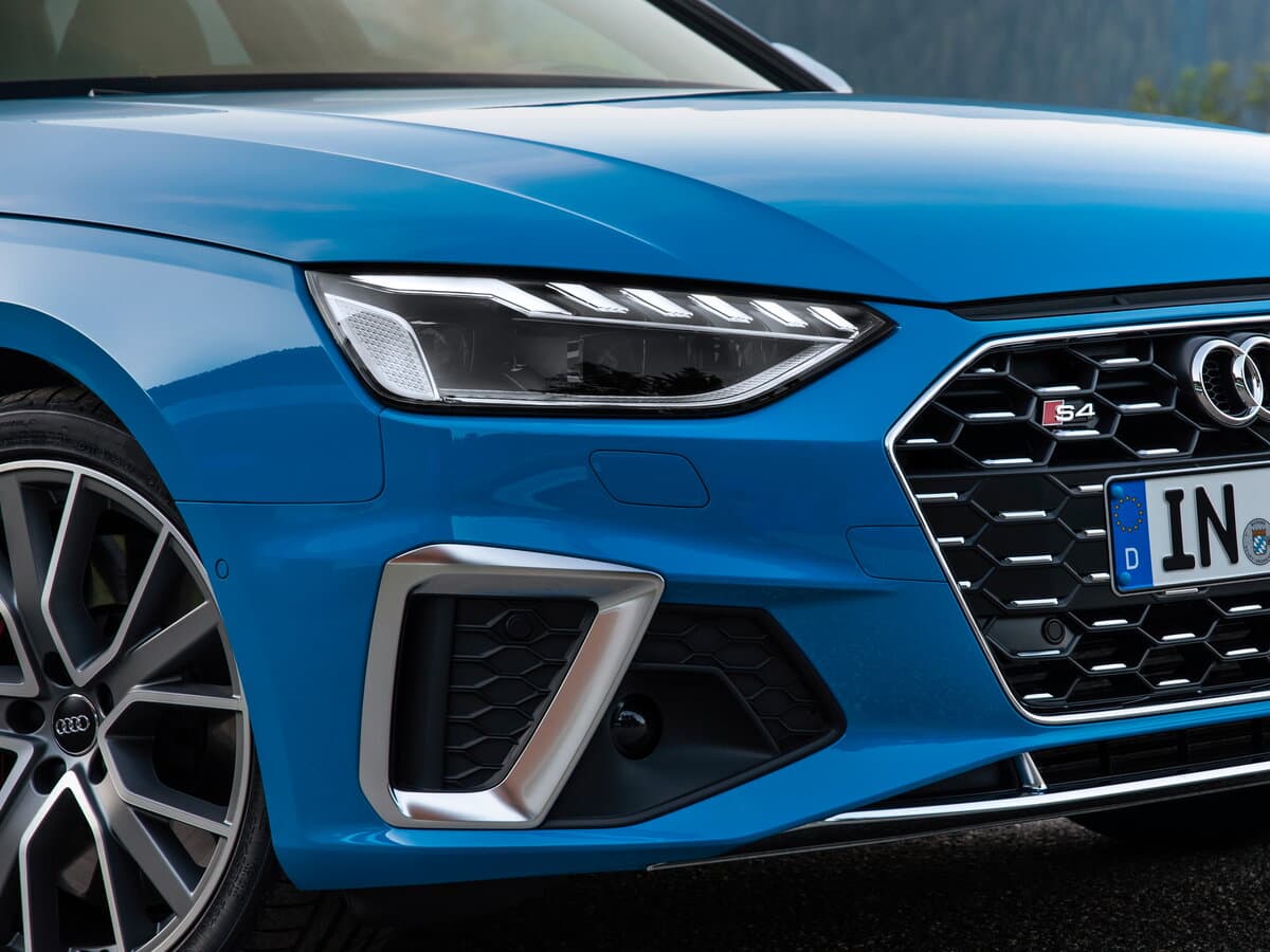 Audi S4 V (B9) Restayling — Fara
