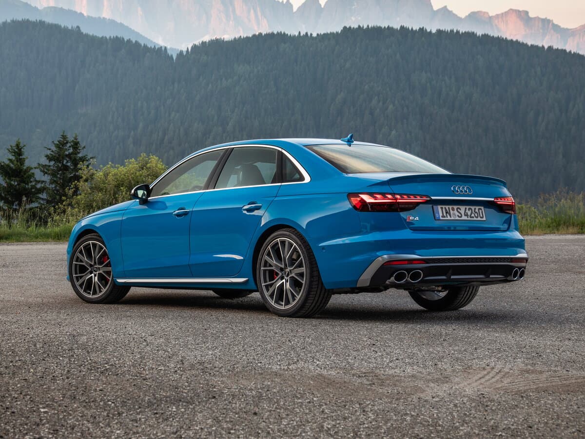 Audi S4 V (B9) Restayling — 3/4 arxadan