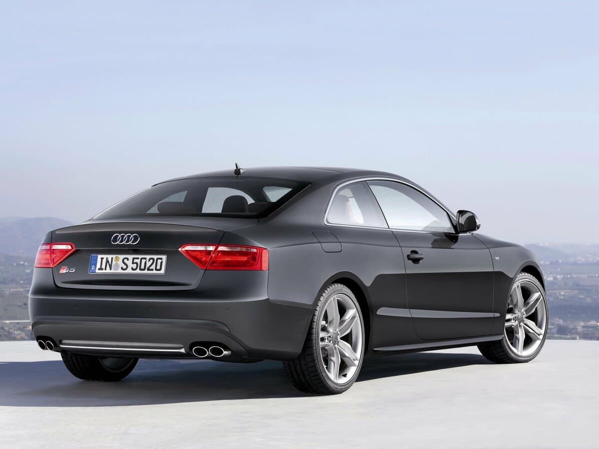 Audi S5 I (8T) — 3/4 arxadan