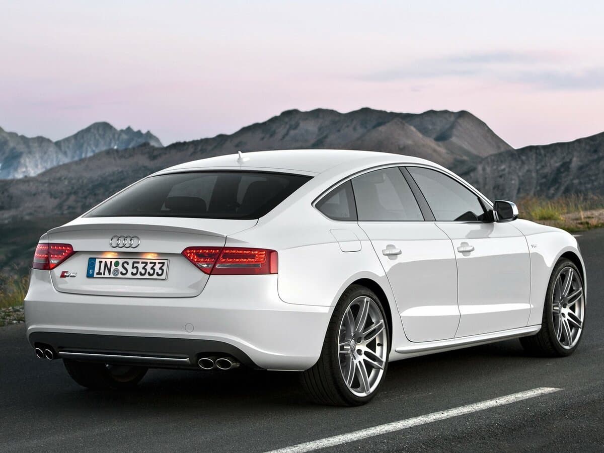 Audi S5 I (8T) — 3/4 arxadan