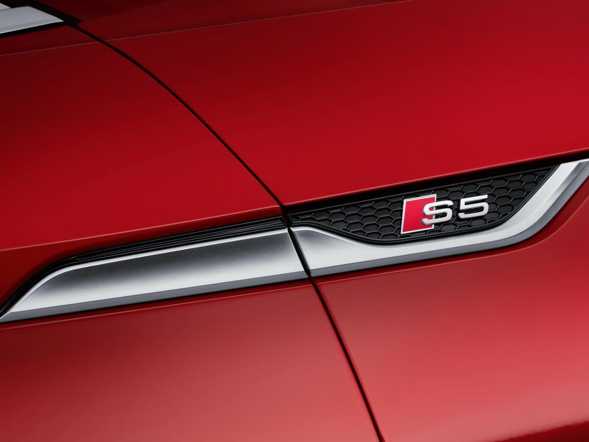 Audi S5 II (F5) — Salon, arxadan