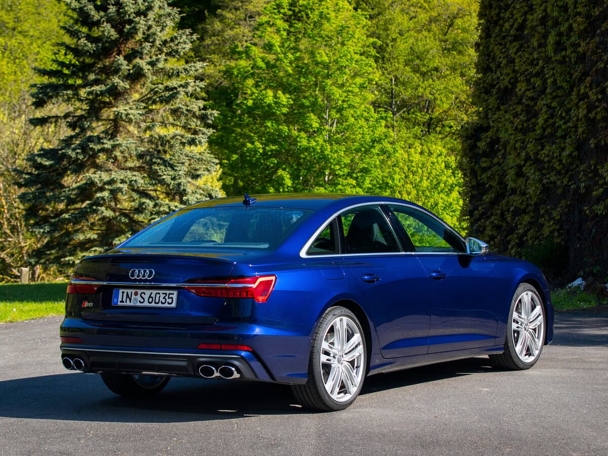 Audi S6 V (C8) — 3/4 arxadan