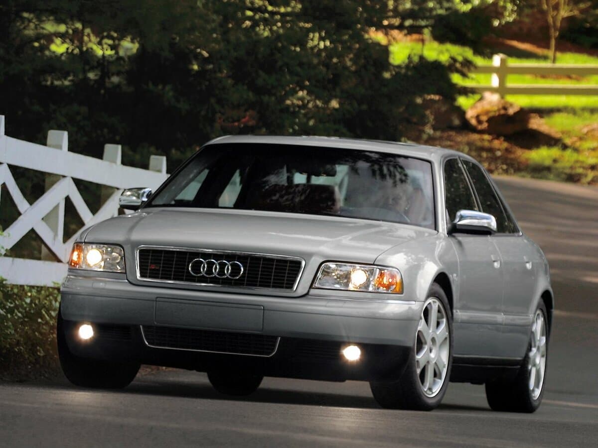 Audi S8 I (D2) Restayling — Öndən