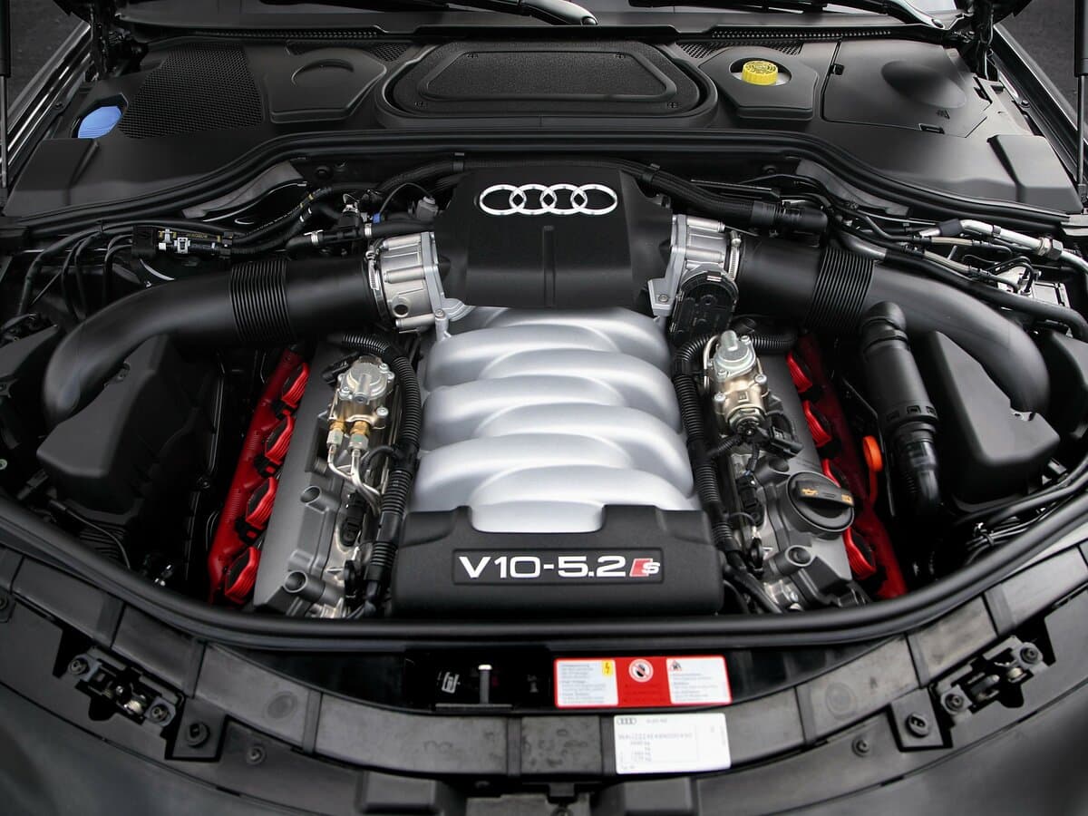 Audi S8 II (D3) Restayling — Salon, öndən