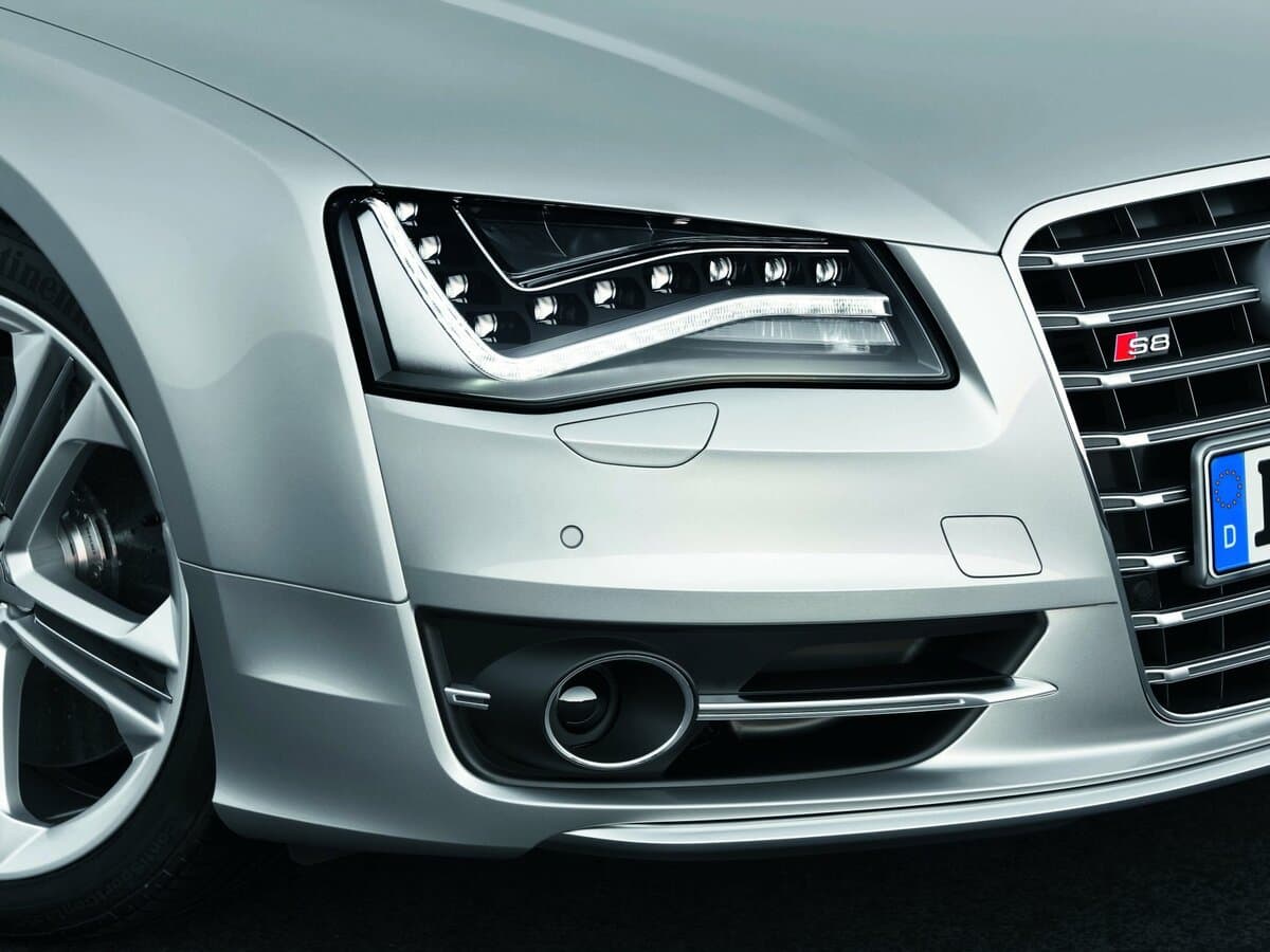 Audi S8 III (D4) — Fara