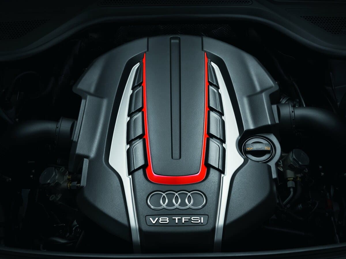 Audi S8 III (D4) — Salon, öndən