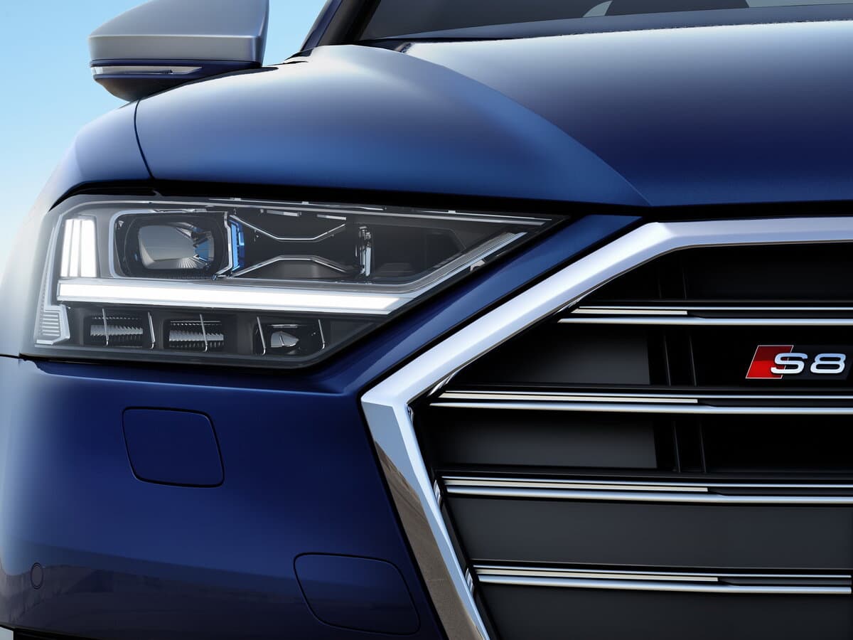 Audi S8 IV (D5) — Fara
