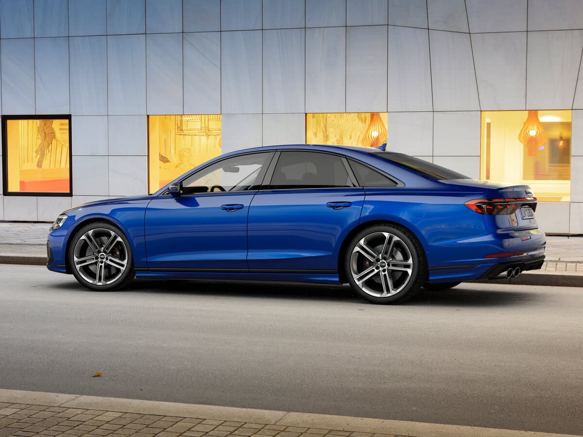 Audi S8 IV (D5) Restayling — Yandan