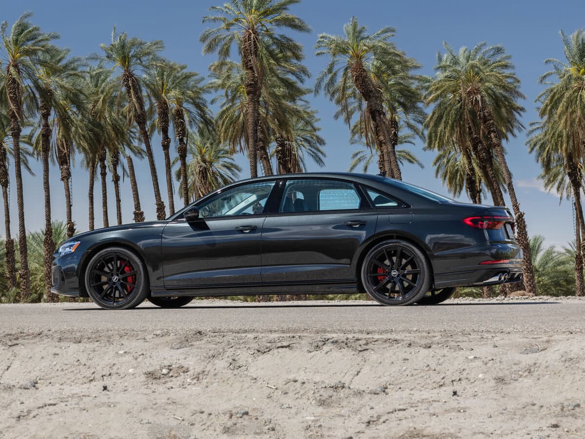 Audi S8 IV (D5) Restayling — Yandan
