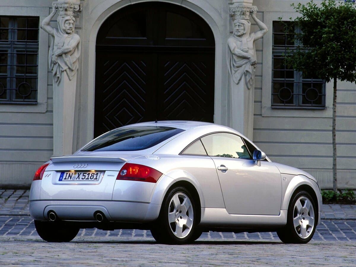 Audi TT I (8N) — 3/4 arxadan