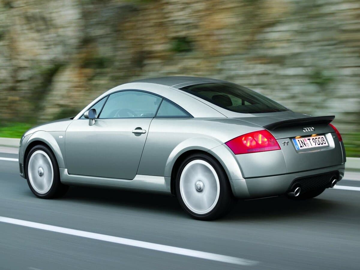 Audi TT I (8N) Restayling — 3/4 arxadan