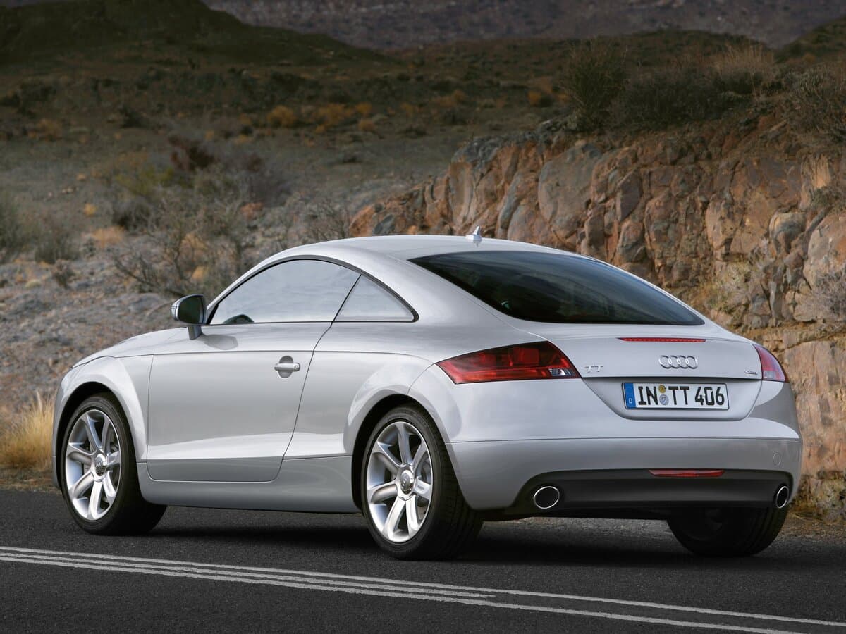 Audi TT II (8J) — 3/4 arxadan