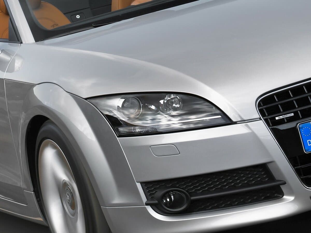 Audi TT II (8J) — Fara