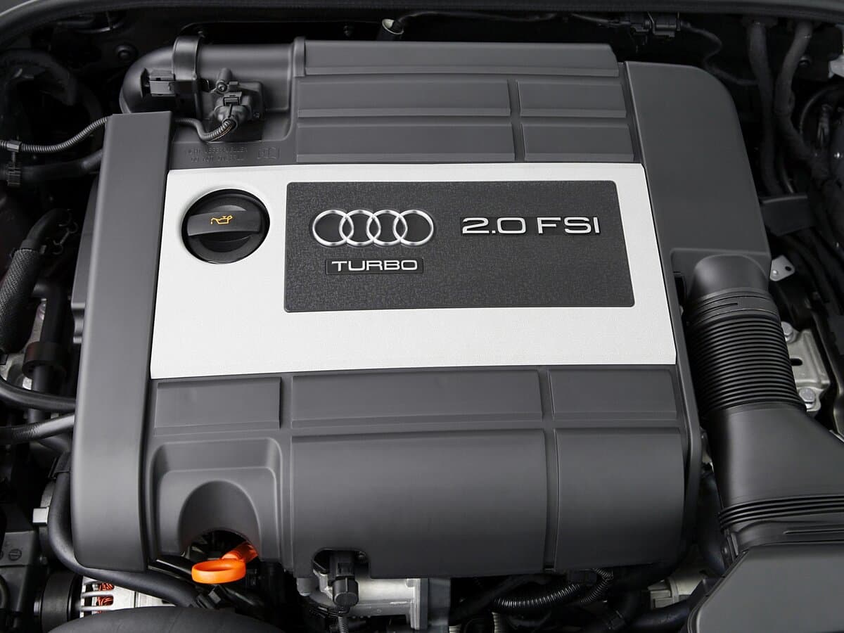 Audi TT II (8J) — Salon, öndən
