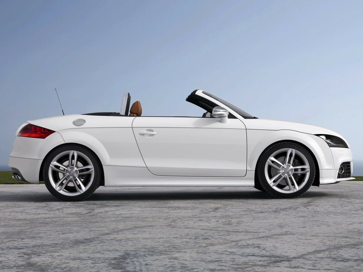 Audi TTS II (8J) — Yandan