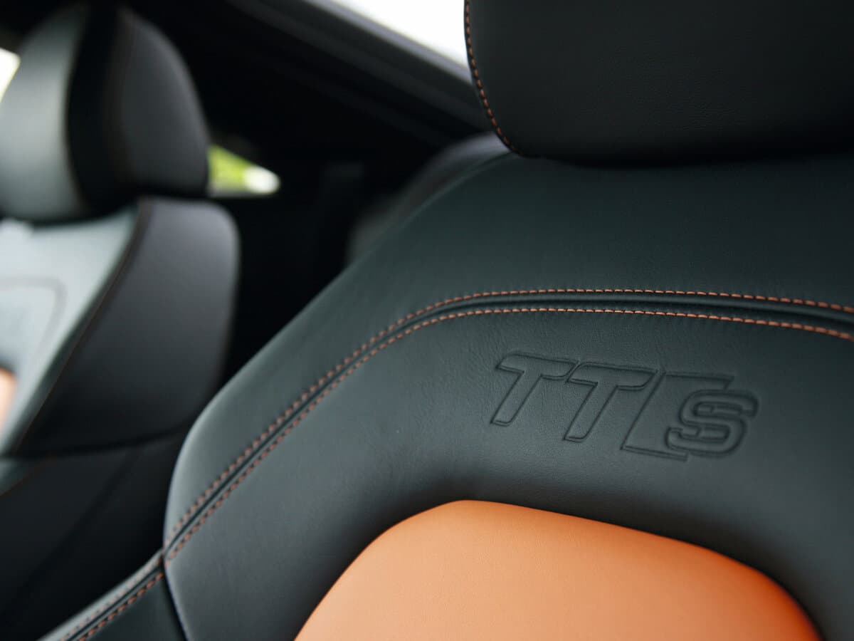 Audi TTS II (8J) Restayling — Salon, öndən