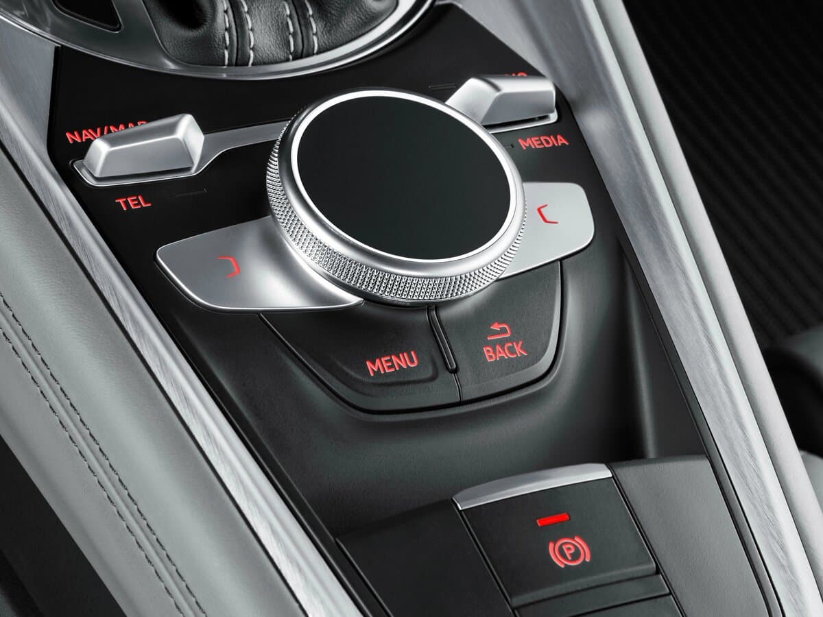 Audi TTS III (8S) — Salon, öndən