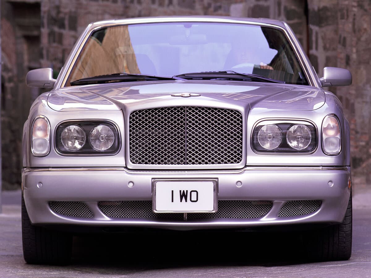 Bentley Arnage I — Öndən