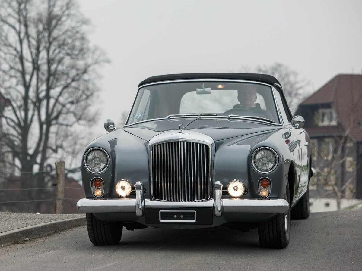 Bentley S II — Öndən